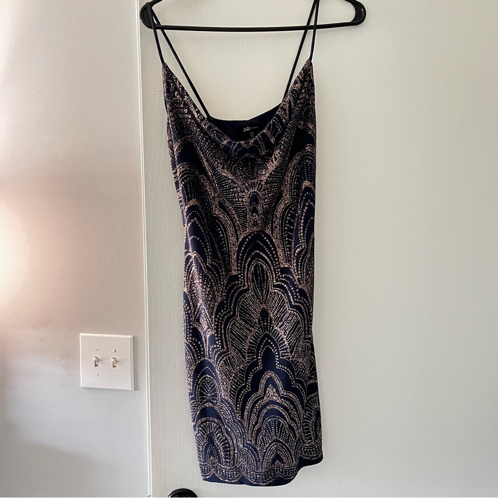 Jumper apparel dress size medium
